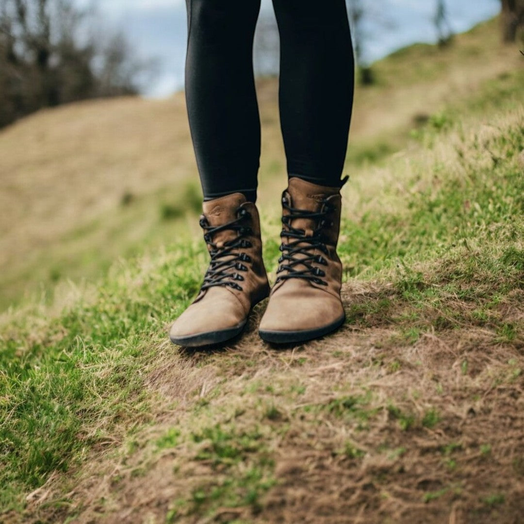 Handcrafted RealFoot Farmer Winter Boots with wide toe box and insulation, offering natural comfort and warmth for winter.